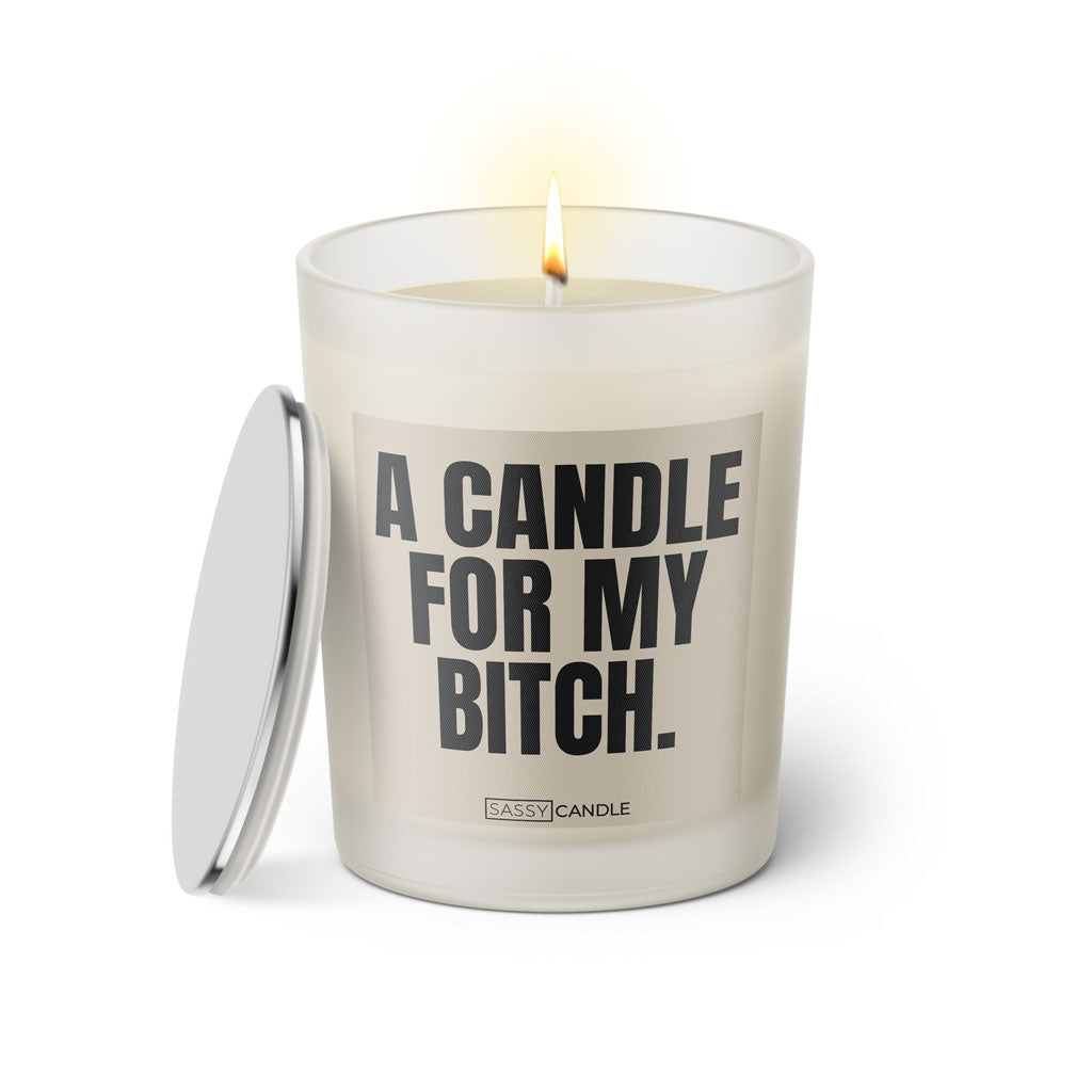 Duftkerze mit witzigen Spruch: A candle for my Bitch. Farbe beige und schwarz von Sassy Candle.