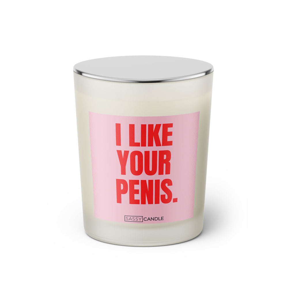 Duftkerze mit Spruch: I like your Penis. Farbe rosa und pink von Sassy Candle.