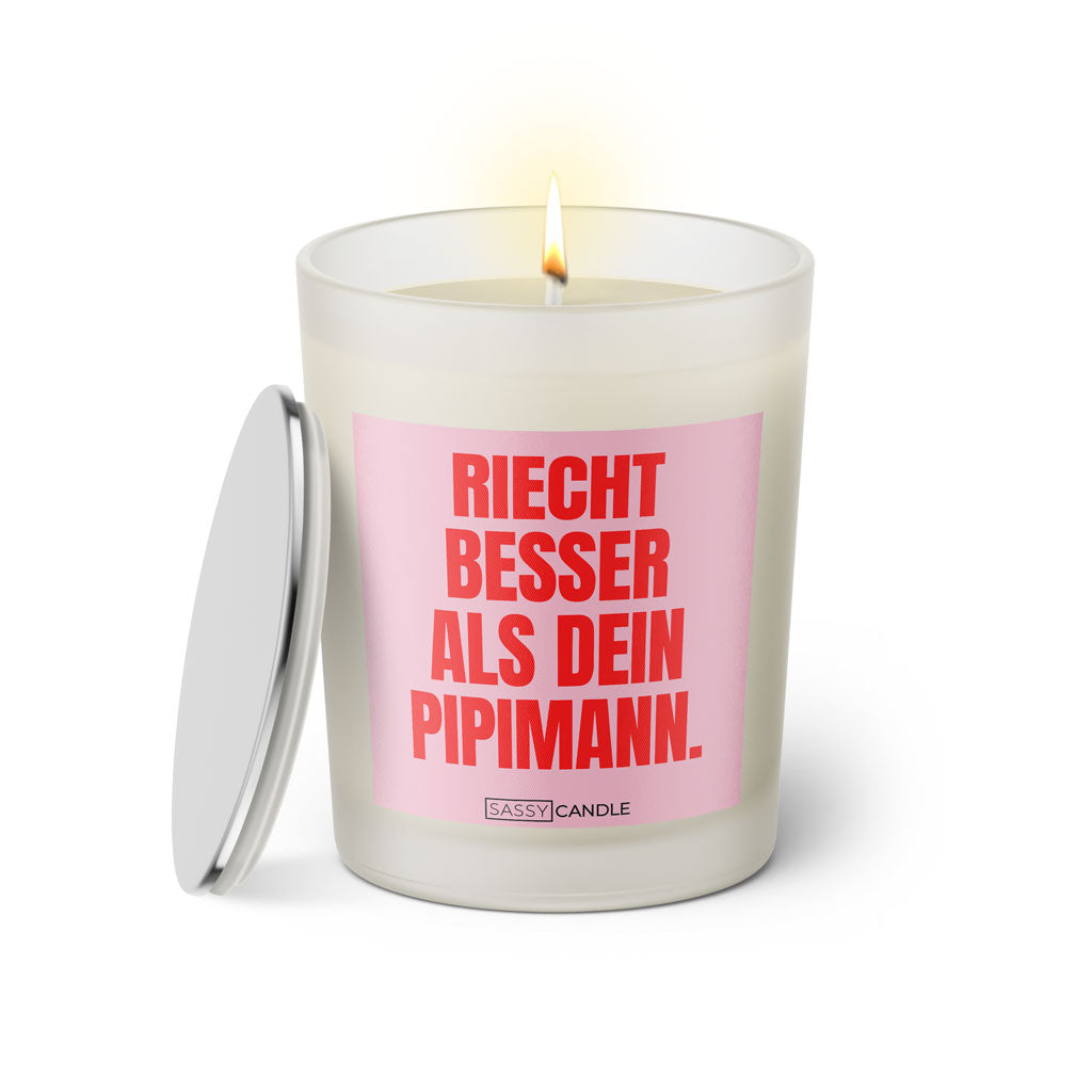 Duftkerze mit Spruch: Riecht besser als dein Pipimann. Farbe rosa und pink von Sassy Candle.