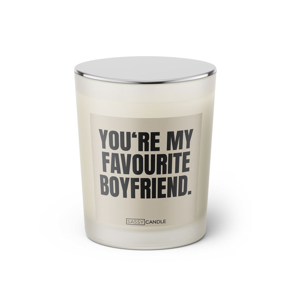 Duftkerze mit witzigen Spruch: You are my favorite boyfriend. Farbe beige und schwarz von Sassy Candle.