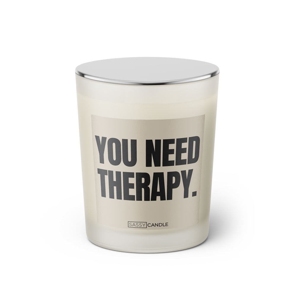 Duftkerze mit witzigen Spruch: You need therapy. Farbe beige und schwarz von Sassy Candle.