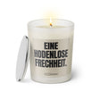 Duftkerze mit Spruch: Eine hodenlose Frechheit. Farbe beige und schwarz von Sassy Candle.