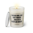 Duftkerze mit witzigem Spruch. Etikett in der Farbe beige mit schwarzer Schrift. Kerzenglas mit silbernem Deckel von Sassy Candle.
