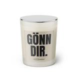  Duftkerze mit witzigem Spruch: Gönn dir. Farbe beige und schwarze Schrift. Kerzenglas mit silbernem geschlossenem Deckel von SassyCandle.