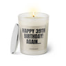Duftkerze mit witzigem Spruch: Happy 39th Birthday! Again. Farbe beige und schwarze Schrift. Kerzenglas mit silbernem Deckel von SassyCandle.
