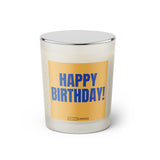Duftkerze mit witzigem Spruch: Happy Birthday! Farbe mokka und blau Schrift. Kerzenglas mit silbernem geschlossenem Deckel von SassyCandle.