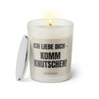 Duftkerze mit witzigen Spruch: Ich liebe dich. Komm knutschen! Farbe beige und schwarz mit silbernem Deckel von Sassy Candle.