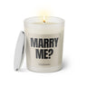 Duftkerze mit witzigen Spruch: Marry Me? Farbe beige und schwarz von Sassy Candle.