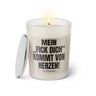Duftkerze mit witzigem Spruch: Mein "fick dich" kommt von Herzen! Farbe beige und schwarz mit silbernem Deckel von Sassy Candle.