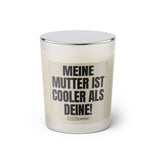 Duftkerze mit witzigem Spruch: Meine Mutter ist cooler als deine! Farbe beige und schwarz mit silbernem Deckel von Sassy Candle.